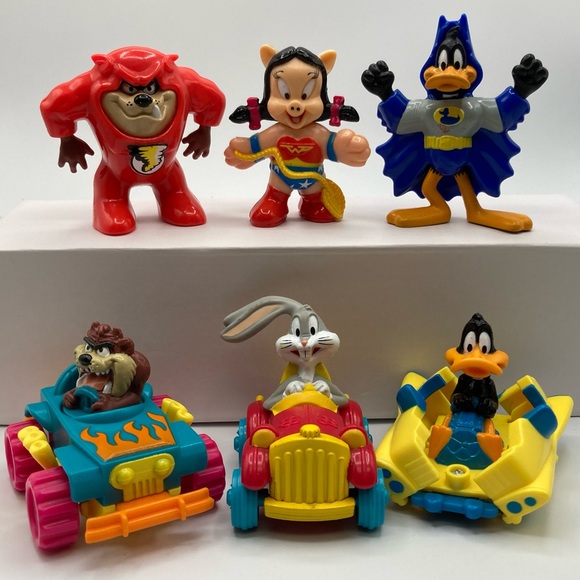 Vintage McDonald’s 1992 Looney Tunes Quack-Up Cars (3) and 1991 Looney Tunes (3) - Picture 1 of 7